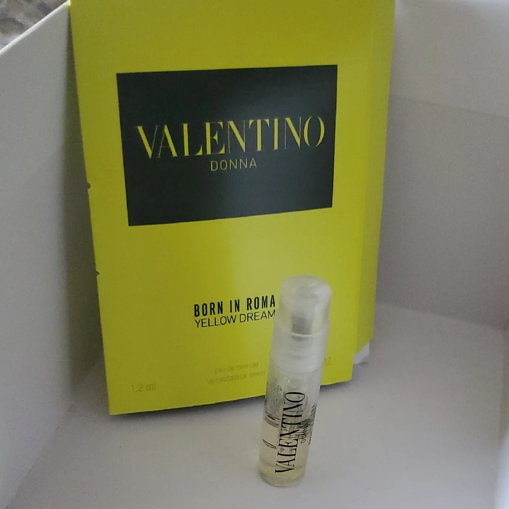 Valentino Born In Roma Yellow Dream